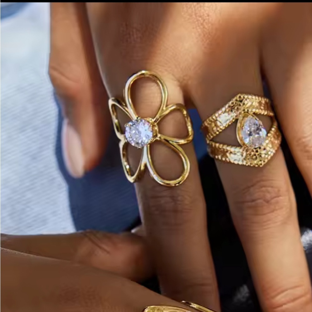 Zara adjustable waterproof casual Gold Flower Ring with Crystals